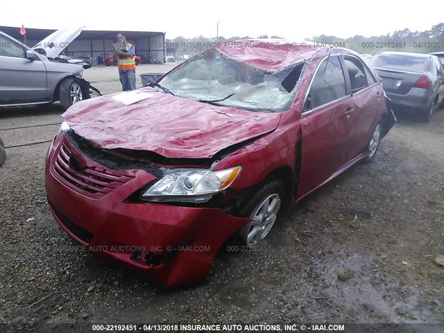 4T1BE46KX7U155969 - 2007 TOYOTA CAMRY NEW GENERAT CE/LE/XLE/SE RED photo 2