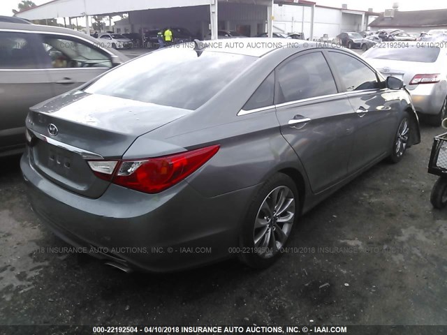 5NPEC4ACXBH228123 - 2011 HYUNDAI SONATA SE/LIMITED GRAY photo 4