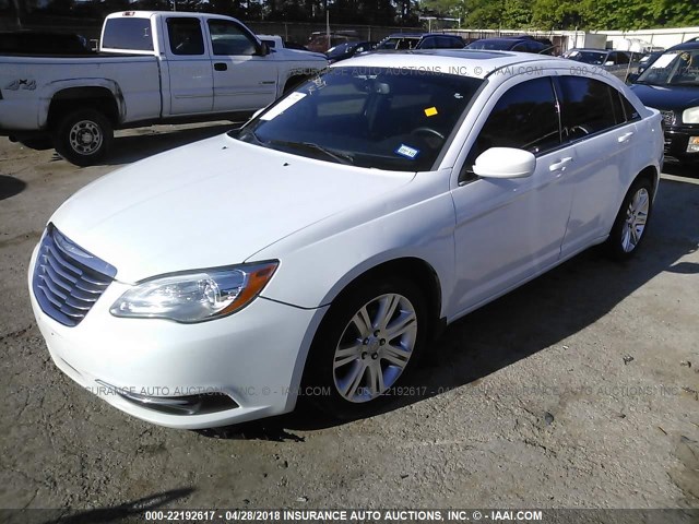 1C3CCBBG1CN184659 - 2012 CHRYSLER 200 TOURING WHITE photo 2