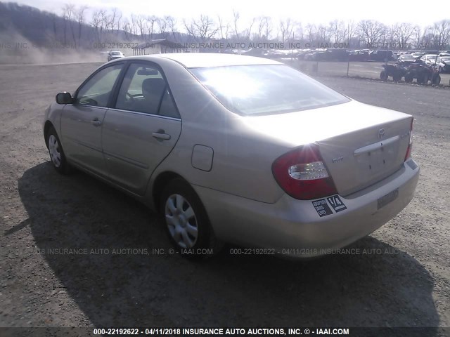 4T1BE32K93U686624 - 2003 TOYOTA CAMRY LE/XLE/SE თაფლისფერი ფოტო 3
