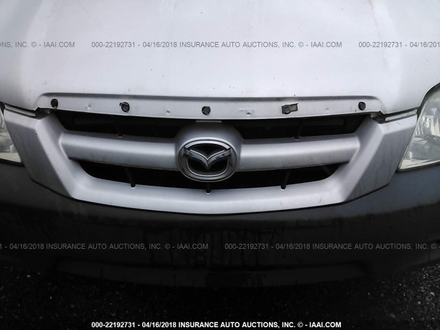 4F2YZ02Z55KM14536 - 2005 MAZDA TRIBUTE I SILVER photo 6