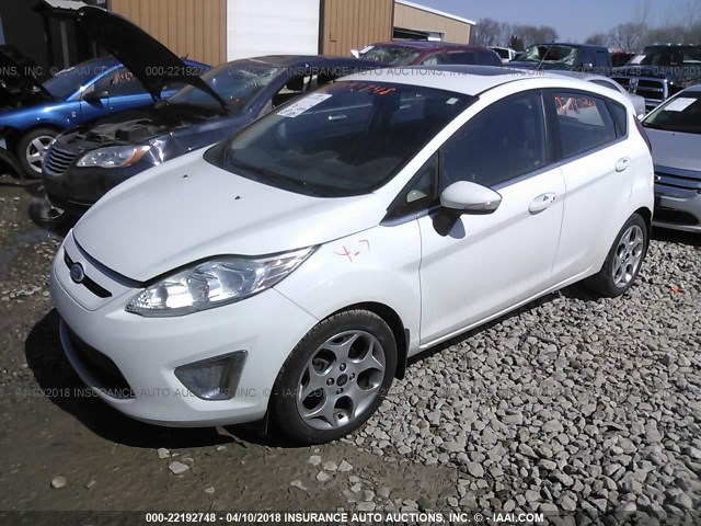 3FADP4FJ0BM124957 - 2011 FORD FIESTA SES WHITE photo 2