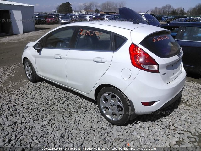 3FADP4FJ0BM124957 - 2011 FORD FIESTA SES WHITE photo 3