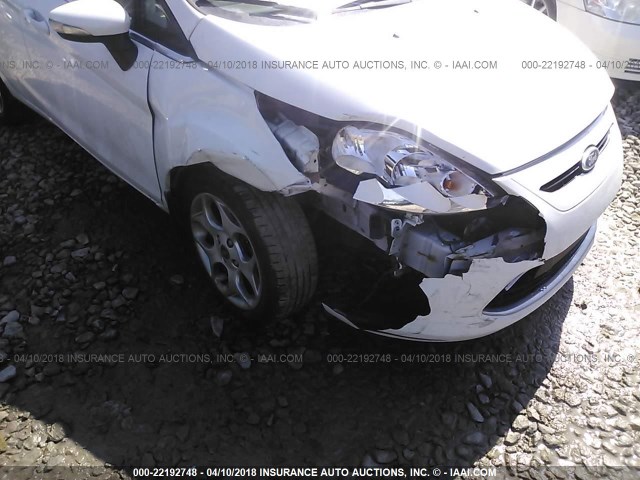 3FADP4FJ0BM124957 - 2011 FORD FIESTA SES WHITE photo 6