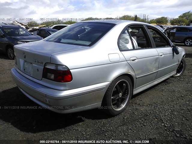 WBADT63481CF00580 - 2001 BMW 530 I AUTOMATIC SILVER photo 4