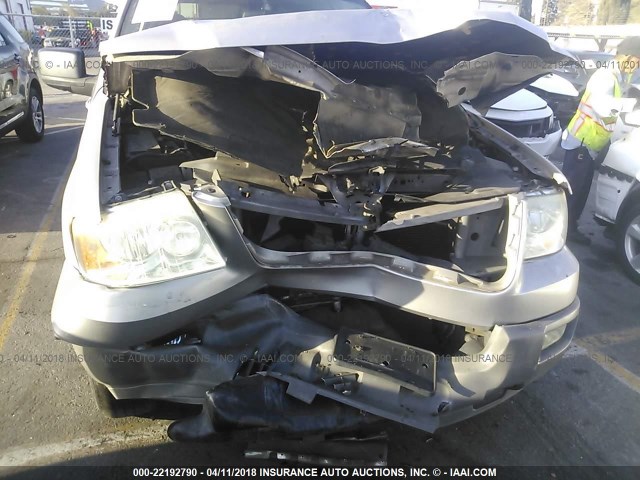 1FMPU15L23LC43769 - 2003 FORD EXPEDITION XLT SILVER photo 6