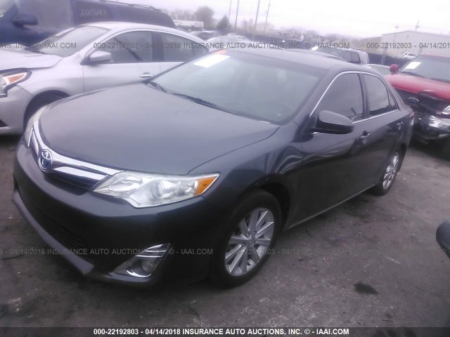 4T1BD1FK8CU035048 - 2012 TOYOTA CAMRY HYBRID/LE/XLE 灰色 照片 2