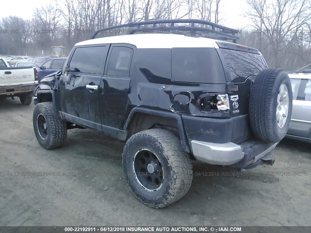 JTEBU11F970085710 - 2007 TOYOTA FJ CRUISER BLACK photo 3