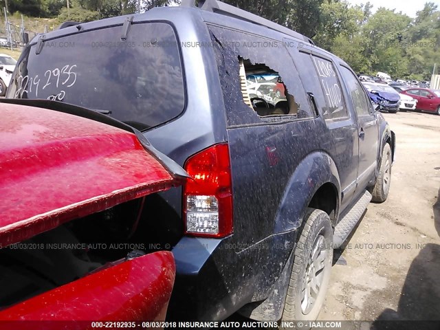 5N1AR18B88C624768 - 2008 NISSAN PATHFINDER S/LE/SE BLUE photo 4