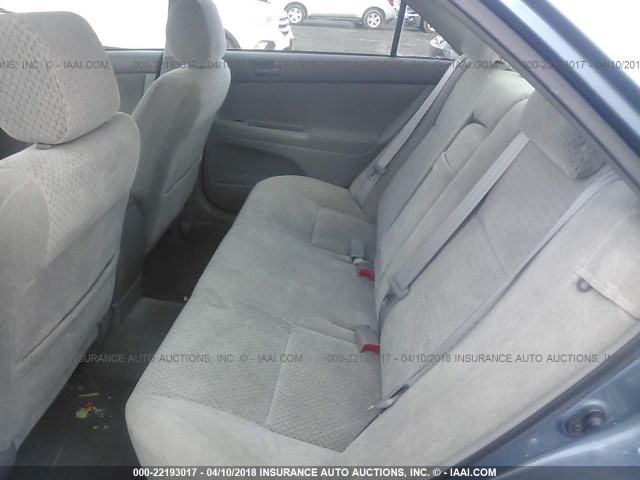 JTDBE32K630167879 - 2003 TOYOTA CAMRY LE/XLE BLUE photo 8