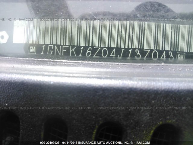 1GNFK16Z04J137043 - 2004 CHEVROLET SUBURBAN K1500 GREEN photo 9