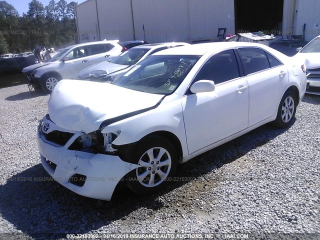 4T1BF3EK3BU626491 - 2011 TOYOTA CAMRY SE/LE/XLE 白色 照片 2