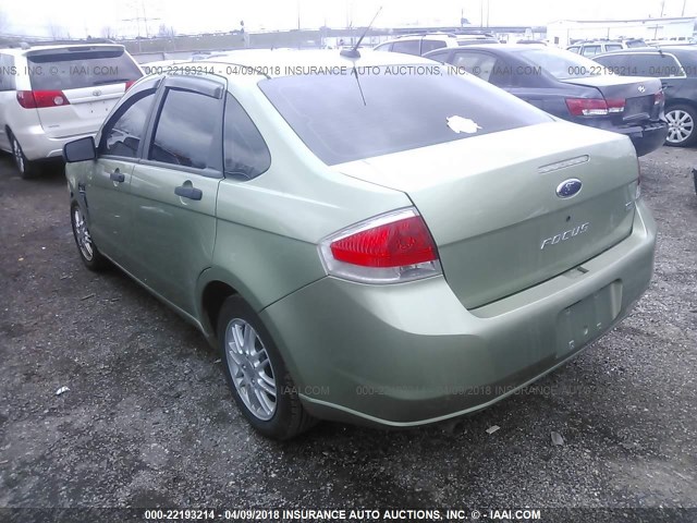 1FAHP35N98W266989 - 2008 FORD FOCUS SE/SEL/SES GREEN photo 3