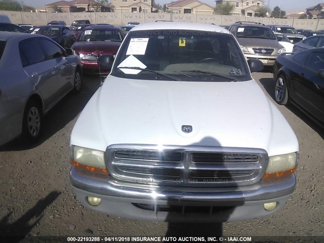 1B7FL26X2YS668884 - 2000 DODGE DAKOTA WHITE photo 6