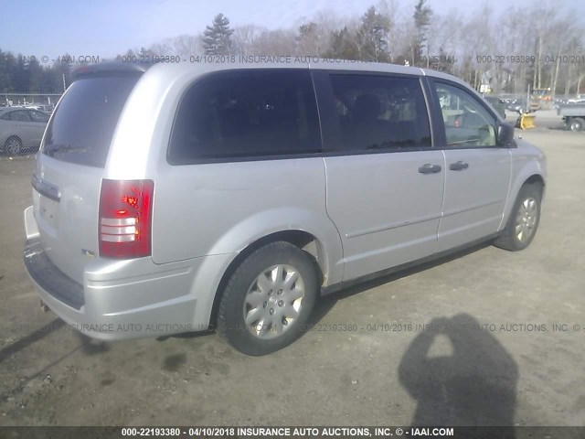 2A8HR44H28R726937 - 2008 CHRYSLER TOWN & COUNTRY LX SILVER photo 4