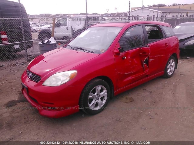 2T1KR38E23C148080 - 2003 TOYOTA COROLLA MATRIX XR RED photo 2