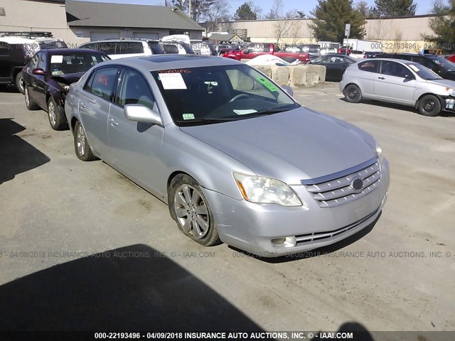 4T1BK36B85U010588 - 2005 TOYOTA AVALON XL/XLS/TOURING/LIMITED SILVER photo 1