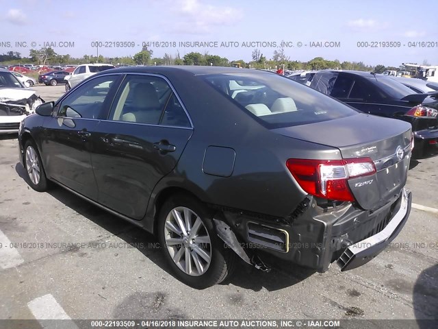 4T1BF1FK4CU593313 - 2012 TOYOTA CAMRY SE/LE/XLE GRAY photo 3