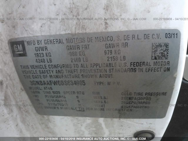 3GNBAAFW0BS634905 - 2011 CHEVROLET HHR LS WHITE photo 9