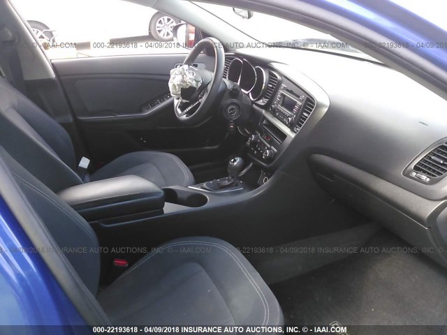 KNAGM4A74B5054703 - 2011 KIA OPTIMA LX 蓝色 照片 5