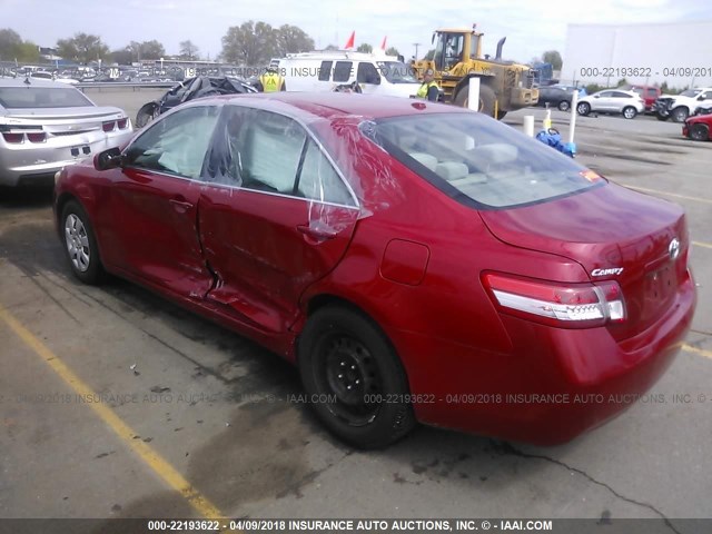 4T4BF3EK8AR015392 - 2010 TOYOTA CAMRY SE/LE/XLE RED photo 3