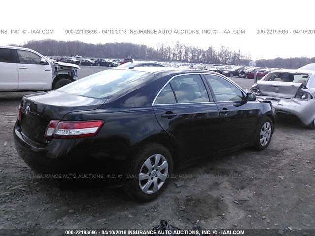 4T4BF3EK0BR167569 - 2011 TOYOTA CAMRY SE/LE/XLE შავი ფოტო 4