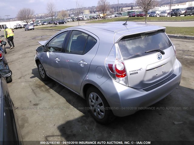 JTDKDTB32D1032051 - 2013 TOYOTA PRIUS C SILVER photo 3