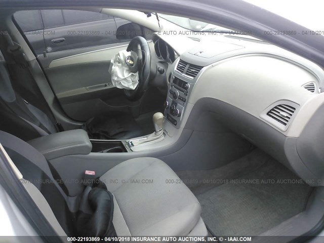 1G1ZB5E10BF118896 - 2011 CHEVROLET MALIBU LS SILVER photo 5