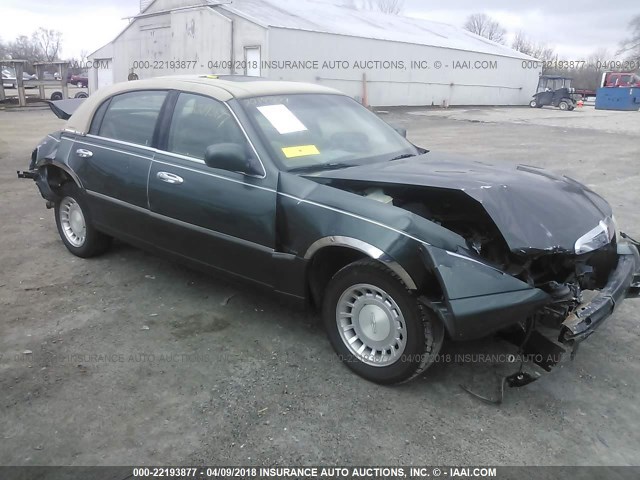 1LNHM81W0YY810004 - 2000 LINCOLN TOWN CAR EXECUTIVE Зеленый фото 1