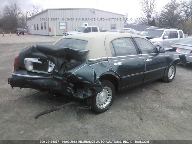1LNHM81W0YY810004 - 2000 LINCOLN TOWN CAR EXECUTIVE Зеленый фото 4