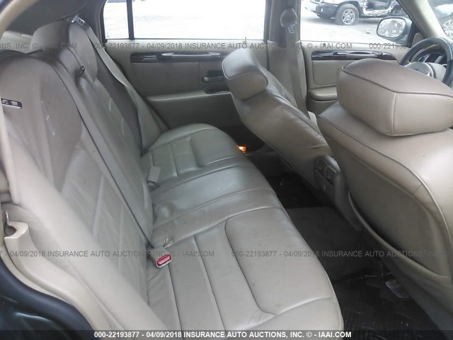 1LNHM81W0YY810004 - 2000 LINCOLN TOWN CAR EXECUTIVE Зеленый фото 8