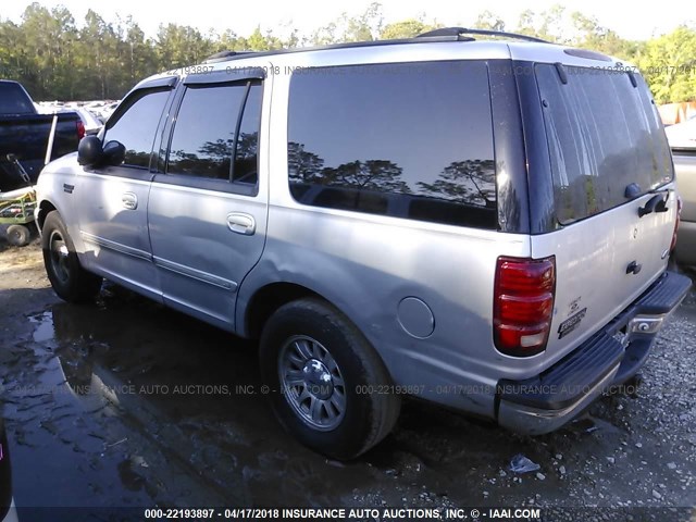 1FMRU15W72LA75158 - 2002 FORD EXPEDITION XLT SILVER photo 3