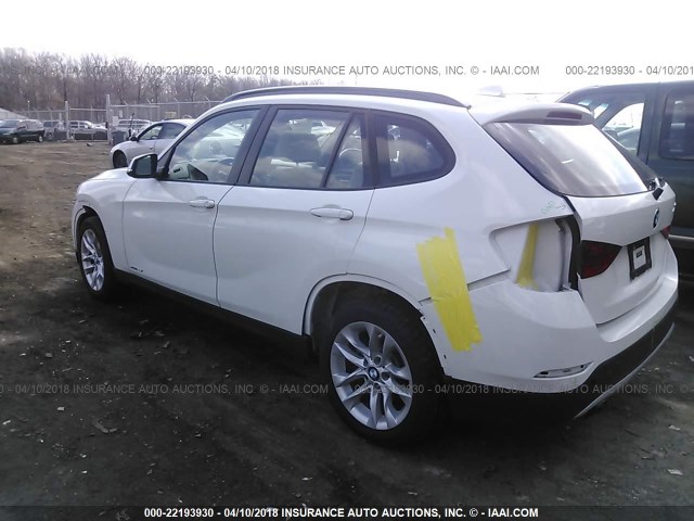 WBAVL1C51FVY29887 - 2015 BMW X1 XDRIVE28I WHITE photo 3