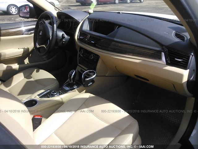 WBAVL1C51FVY29887 - 2015 BMW X1 XDRIVE28I 白色 照片 5