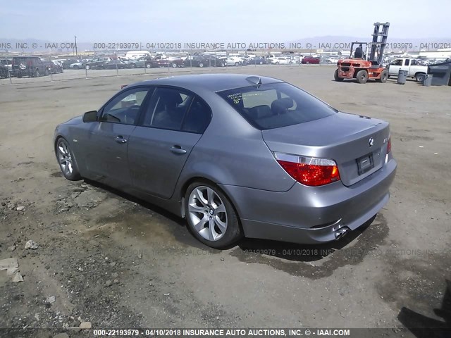 WBANB33534B108046 - 2004 BMW 545 I GRAY photo 3