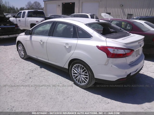 1FADP3J21EL297998 - 2014 FORD FOCUS TITANIUM WHITE photo 3