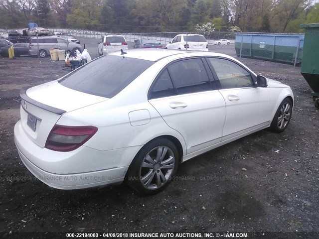 WDDGF54X98F143562 - 2008 MERCEDES-BENZ C 300 WHITE photo 4