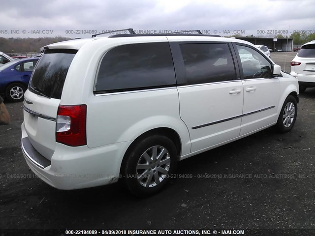 2C4RC1BG2DR722676 - 2013 CHRYSLER TOWN & COUNTRY TOURING WHITE photo 4