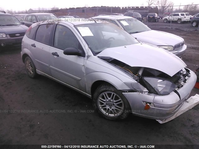 3FAFP37Z14R111423 - 2004 FORD FOCUS ZX5 SILVER photo 1