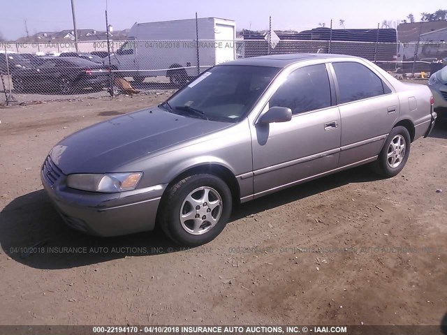 4T1BG22K1WU368392 - 1998 TOYOTA CAMRY CE/LE/XLE 棕色 照片 2