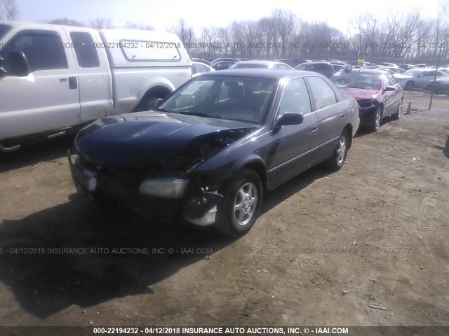 4T1BG28K4WU358687 - 1998 TOYOTA CAMRY CE/LE/XLE შავი ფოტო 2