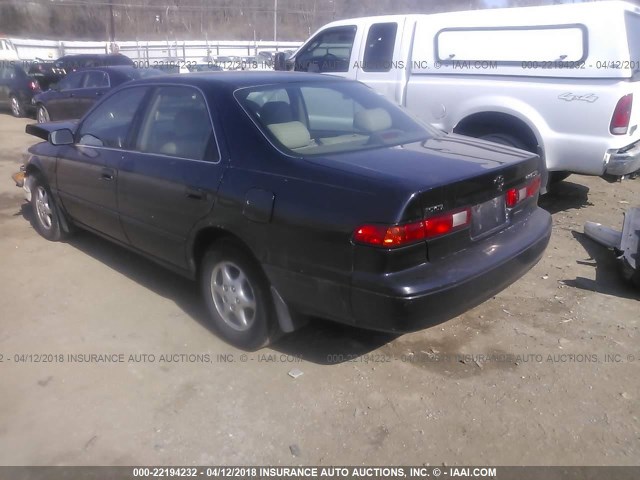 4T1BG28K4WU358687 - 1998 TOYOTA CAMRY CE/LE/XLE შავი ფოტო 3