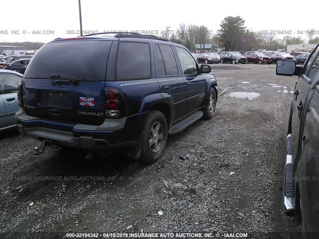 1GNDT13S132266140 - 2003 CHEVROLET TRAILBLAZER  Dark Blue photo 4