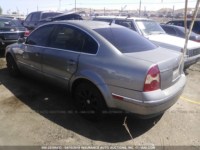 WVWPD63B03P117835 - 2003 VOLKSWAGEN PASSAT GLS GRAY photo 3