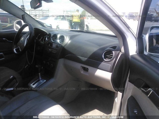 3GNCL53708S680682 - 2008 CHEVROLET CAPTIVA WHITE photo 5