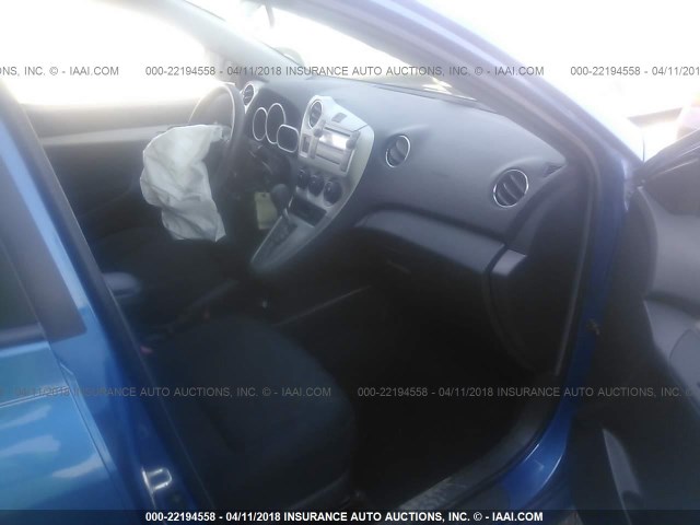 2T1LE40E79C002350 - 2009 TOYOTA COROLLA MATRIX S BLUE photo 5