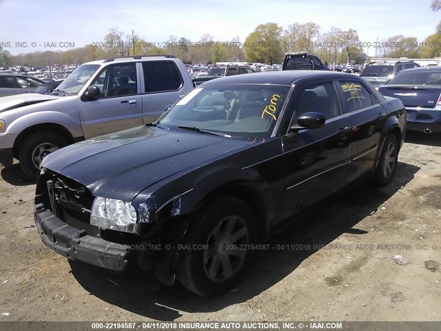 2C3AA53G45H541308 - 2005 CHRYSLER 300 TOURING BLACK photo 2