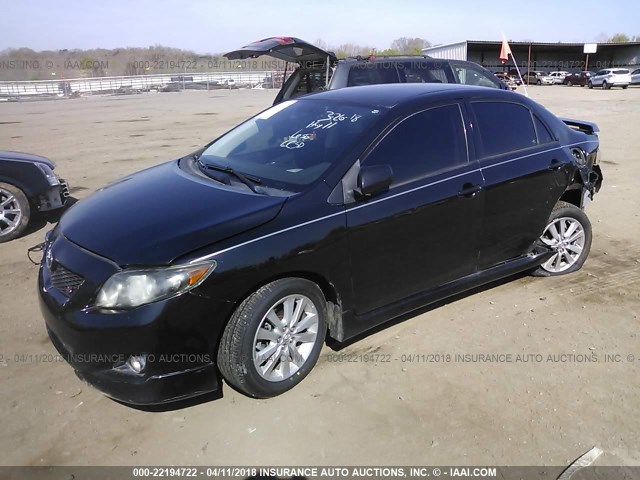 1NXBU4EE4AZ305435 - 2010 TOYOTA COROLLA S/LE/XLE BLACK photo 2