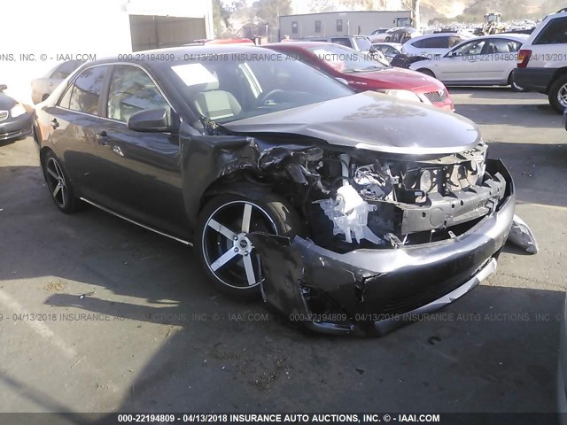 4T4BF1FK5ER364163 - 2014 TOYOTA CAMRY L/SE/LE/XLE 灰色 照片 1