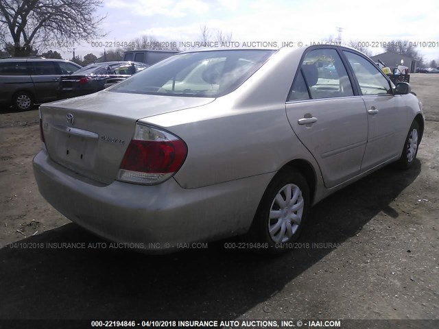 JTDBE30K663061230 - 2006 TOYOTA CAMRY LE/XLE ذهبي صورة 4